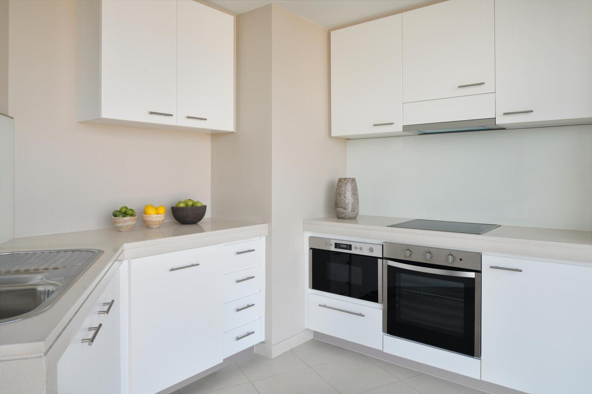 Intercontinental Residence Suites Dubai Festival City By Ihg Екстер'єр фото A modern kitchen