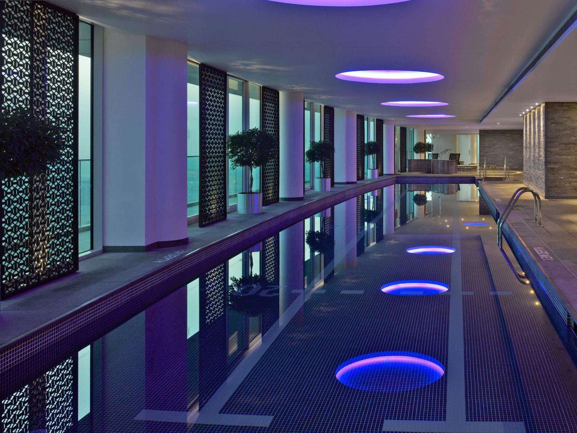 Intercontinental Residence Suites Dubai Festival City By Ihg Екстер'єр фото The pool at the InterContinental London The O2