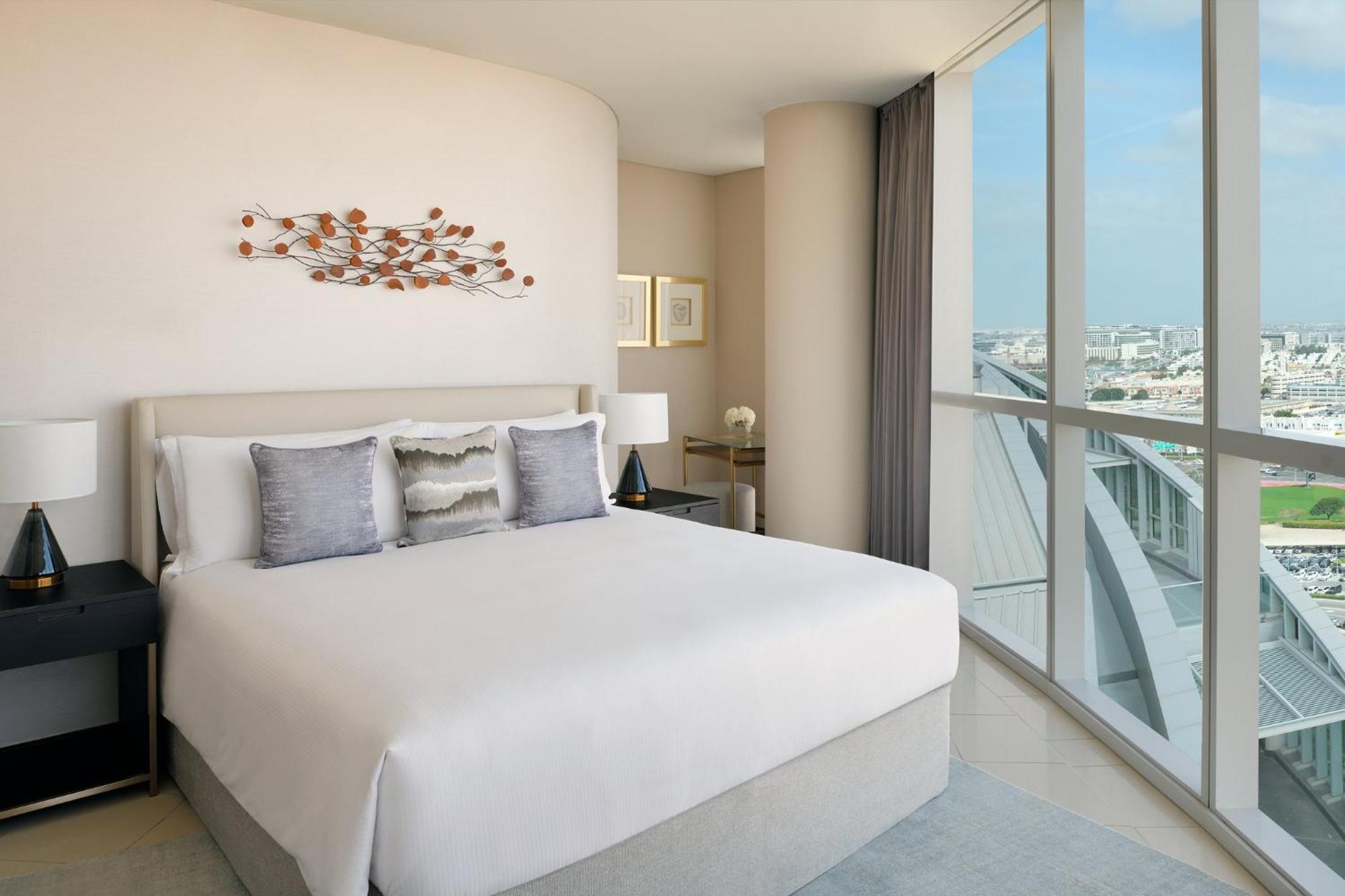 Intercontinental Residence Suites Dubai Festival City By Ihg Екстер'єр фото A bedroom at the hotel