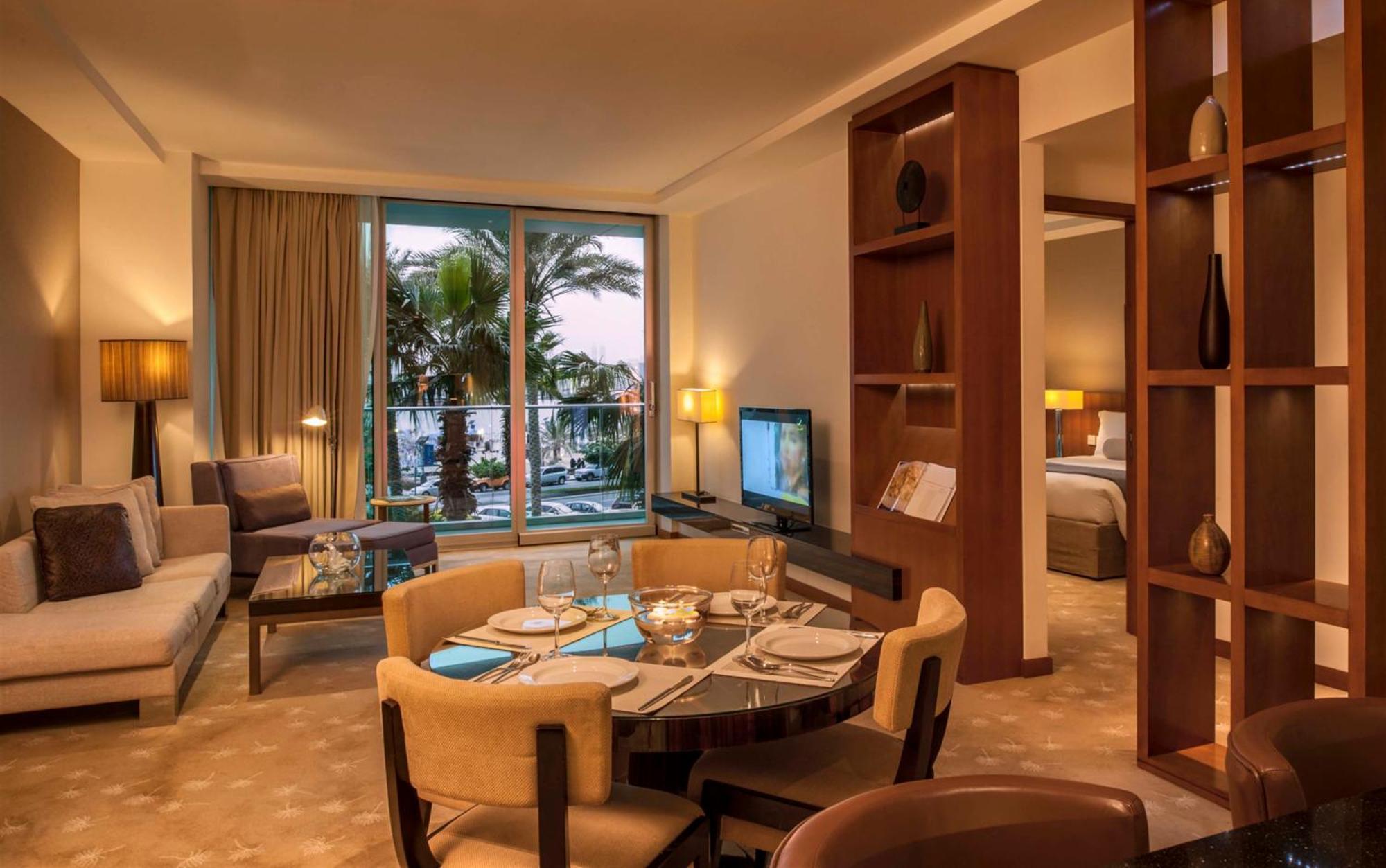Intercontinental Residence Suites Dubai Festival City By Ihg Екстер'єр фото A suite at Jumeirah Atlantis
