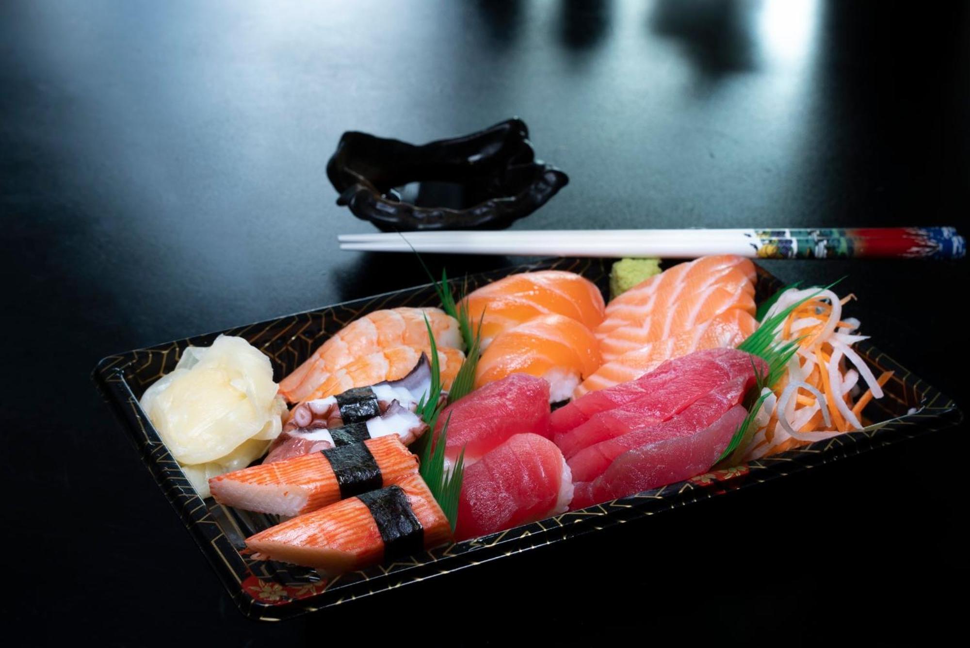 Intercontinental Residence Suites Dubai Festival City By Ihg Екстер'єр фото Sashimi